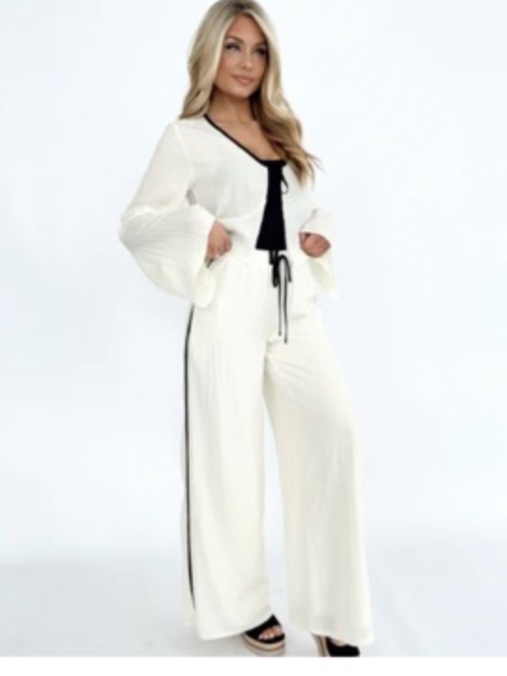 NWOT Lane 201 cream white and black drawstring tie wide leg pants
